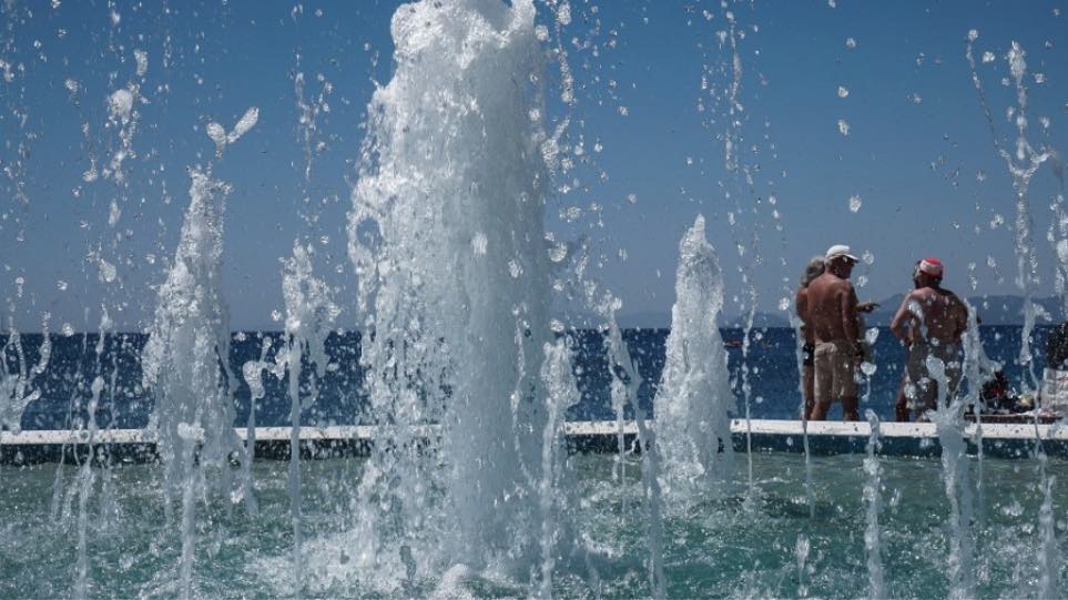 Καιρός 4/6/2024 : Μίνι καύσωνας με 40άρια και αφρικανική σκόνη