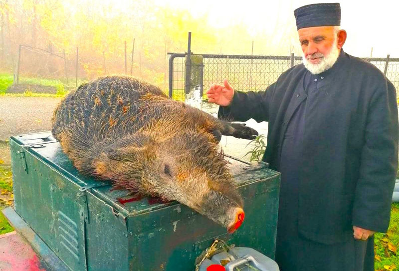 Πατήρ Βασίλειος στα Σερβωτά: ο ιερέας-κυνηγός που ενώνει παράδοση, παρέα και κυνήγι