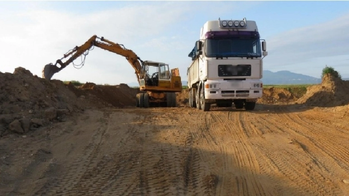 Θεσσαλονίκη: Έκαναν εξορύξεις άμμου σε περιοχή Natura 2000